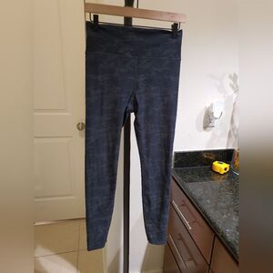 Vuori Dark Blue Leggings